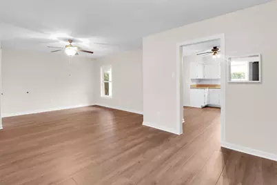 1606 W Humble Street, Baytown, TX 77520 - Photo 3