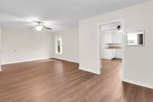 1606 W Humble St, Baytown, TX 77520 - Photo 3