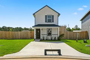 12246 Shield Crest Ct, Willis, TX 77378 - Photo 3