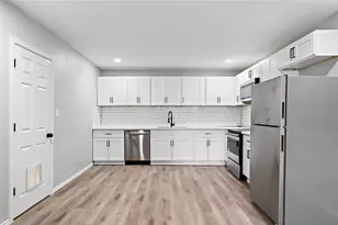 9711 Linkmeadow Ln, Houston, TX 77025 - Photo 1