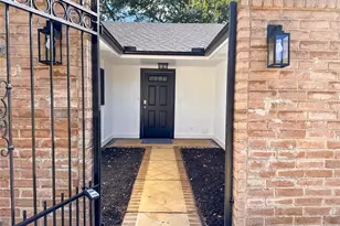 21710 Nickerton Ln, Spring, TX 77388 - Photo 3