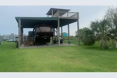 933 Wesley Way, Port Bolivar, TX 77650 - Photo 9