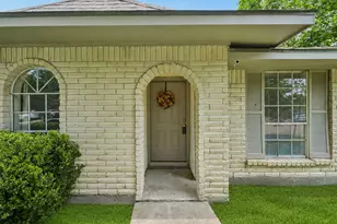 7110 Log View Dr, Houston, TX 77040 - Photo 3