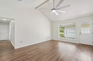 7110 Log View Dr, Houston, TX 77040 - Photo 5
