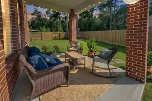 33004 Durango Bay Ct, Conroe, TX 77385 - Photo 9