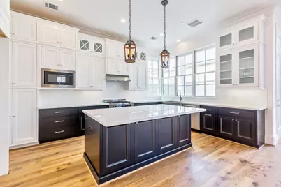 5929 Cottage Grove Lake Drive, Houston, TX 77007 - Photo 3