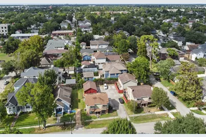 311 E 10th Street, Houston, TX 77008 - Photo 7