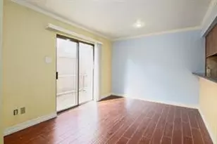 311 E 10th St, Houston, TX 77008 - Photo 17