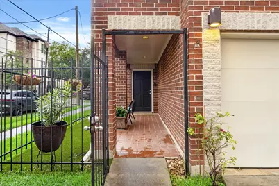 5817 Darling Street #A, Houston, TX 77007 - Photo 3