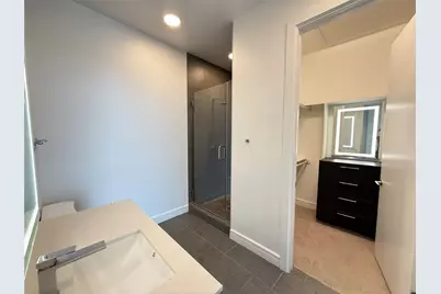 3300 Main St #A8, Houston, TX 77002 - Photo 7