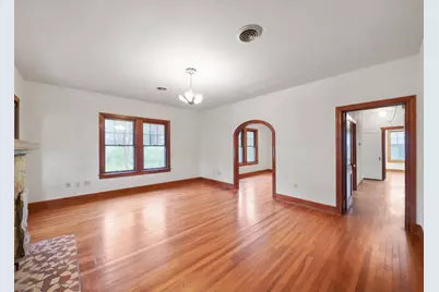 229 E Cedar Street, Angleton, TX 77515 - Photo 5
