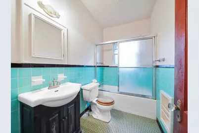 229 E Cedar Street, Angleton, TX 77515 - Photo 15