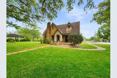 229 E Cedar Street, Angleton, TX 77515 - Photo 5