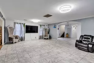7923 Glenview Dr, Houston, TX 77061 - Photo 9