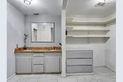 7923 Glenview Drive, Houston, TX 77061 - Photo 21