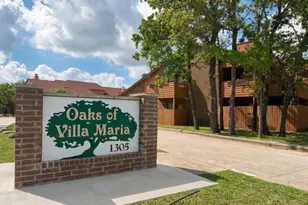 1305 W Villa Maria Rd, Bryan, TX 77801 - Photo 1
