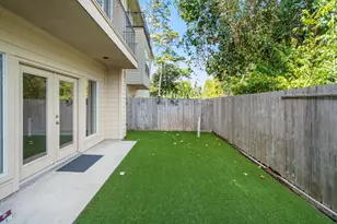 1726 Stacy Falls, Houston, TX 77008 - Photo 39