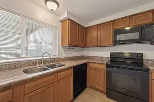 1806 Foxlake Dr, Houston, TX 77084 - Photo 19