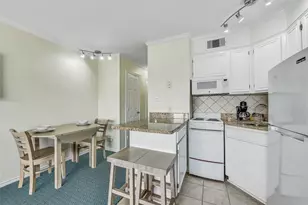 6102 Seawall Blvd, Galveston, TX 77551 - Photo 9