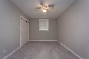 4411 Knotty Oaks Trail, Houston, TX 77045 - Photo 15