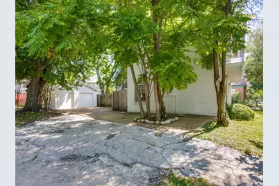 2250 W Main Street, Houston, TX 77098 - Photo 29