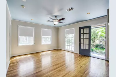 2250 W Main Street, Houston, TX 77098 - Photo 23
