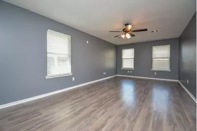 917 Almond Street, Baytown, TX 77521 - Photo 17