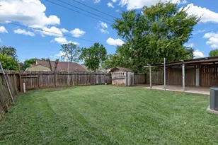 9522 Wellsworth Dr, Houston, TX 77083 - Photo 15
