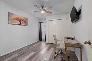 9522 Wellsworth Dr, Houston, TX 77083 - Photo 13