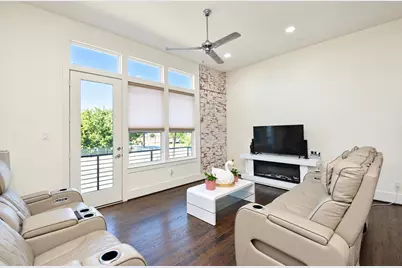 817 Delano Street #B, Houston, TX 77003 - Photo 9