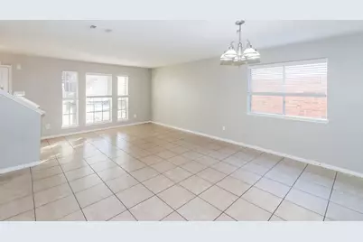 5618 Imperial Grove Drive, Houston, TX 77066 - Photo 5