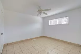 8110 Albacore Dr, Houston, TX 77074 - Photo 15