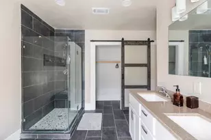 2108 Berry St, Houston, TX 77004 - Photo 29