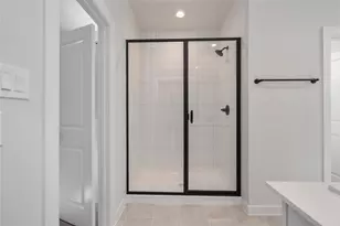 13 Fulton Row Ln, Houston, TX 77076 - Photo 17