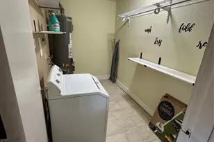 10110 Glenmawr Dr, Houston, TX 77075 - Photo 7