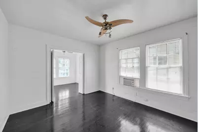 1947 Richmond B Avenue #B, Houston, TX 77098 - Photo 9