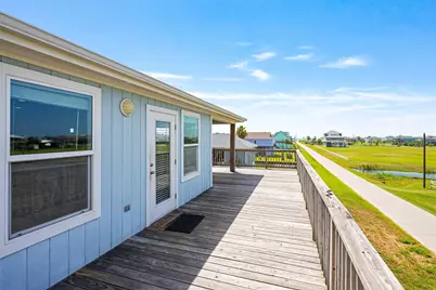 955 Townsend Drive, Crystal Beach, TX 77650 - Photo 11