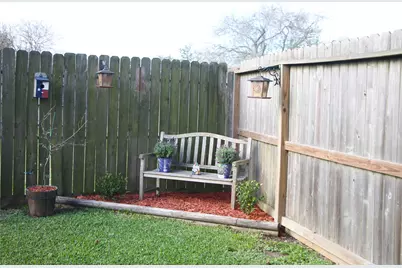 1122 Chase Park Drive, Bacliff, TX 77518 - Photo 23