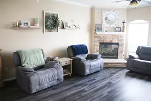 1122 Chase Park Dr, Bacliff, TX 77518 - Photo 5