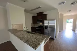 608 Rosewood St, Dayton, TX 77535 - Photo 3