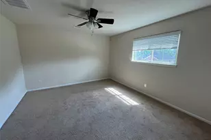 608 Rosewood St, Dayton, TX 77535 - Photo 5