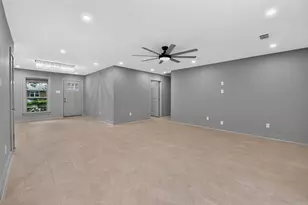 4131 Knotty Oaks Trail, Houston, TX 77045 - Photo 9