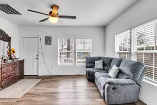 4101 Falls St, Houston, TX 77026 - Photo 7