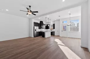 10114 Palm Spgs Pl, Iowa Colony, TX 77578 - Photo 7