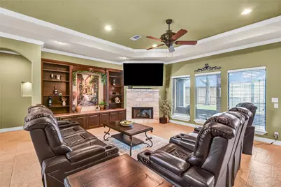 101 Deerwood Drive, Lake Jackson, TX 77566 - Photo 7