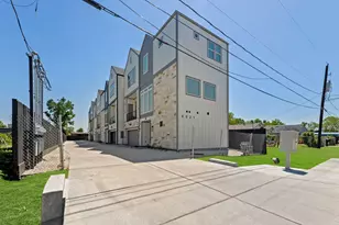 8521 Brandon St, Houston, TX 77051 - Photo 29