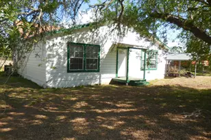 628 Austin St W, Matagorda, TX 77457 - Photo 3