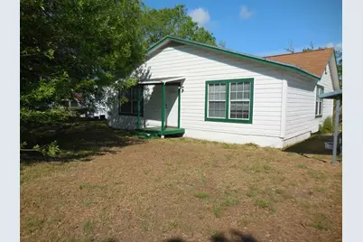 628 Austin Street W, Matagorda, TX 77457 - Photo 1