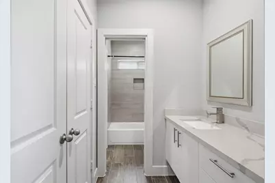 4704 Hershe Street, Houston, TX 77020 - Photo 15