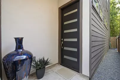 4704 Hershe Street, Houston, TX 77020 - Photo 3